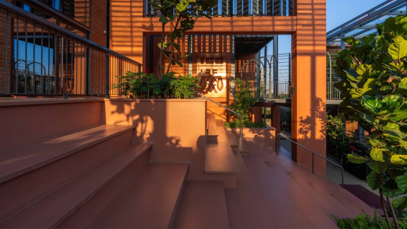 10 Wooden Staircase Designs for Homes That Transform Your Interior